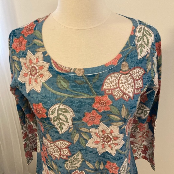 WHIMSY ROSE TOP SIZE S - Picture 12 of 12